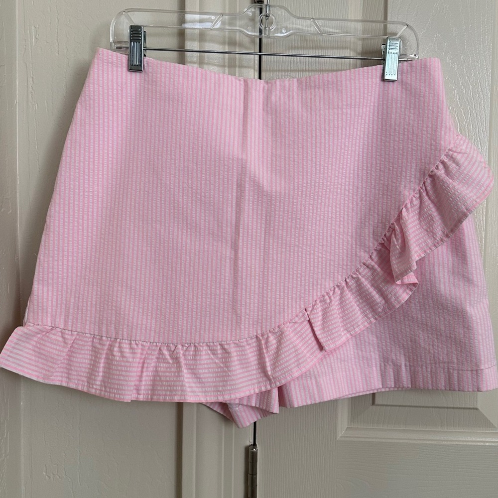 Lilly Pulitzer Faye Pink Seersucker Ruffle Wrap Skort - Cotton Blend‎ Size 10 - Picture 3 of 10